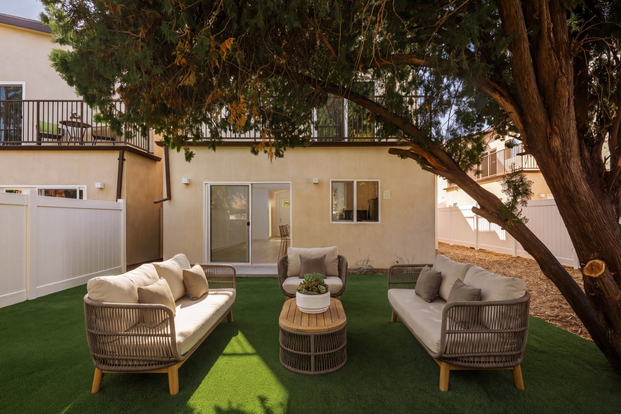 Urbane Design -One to Four Project
